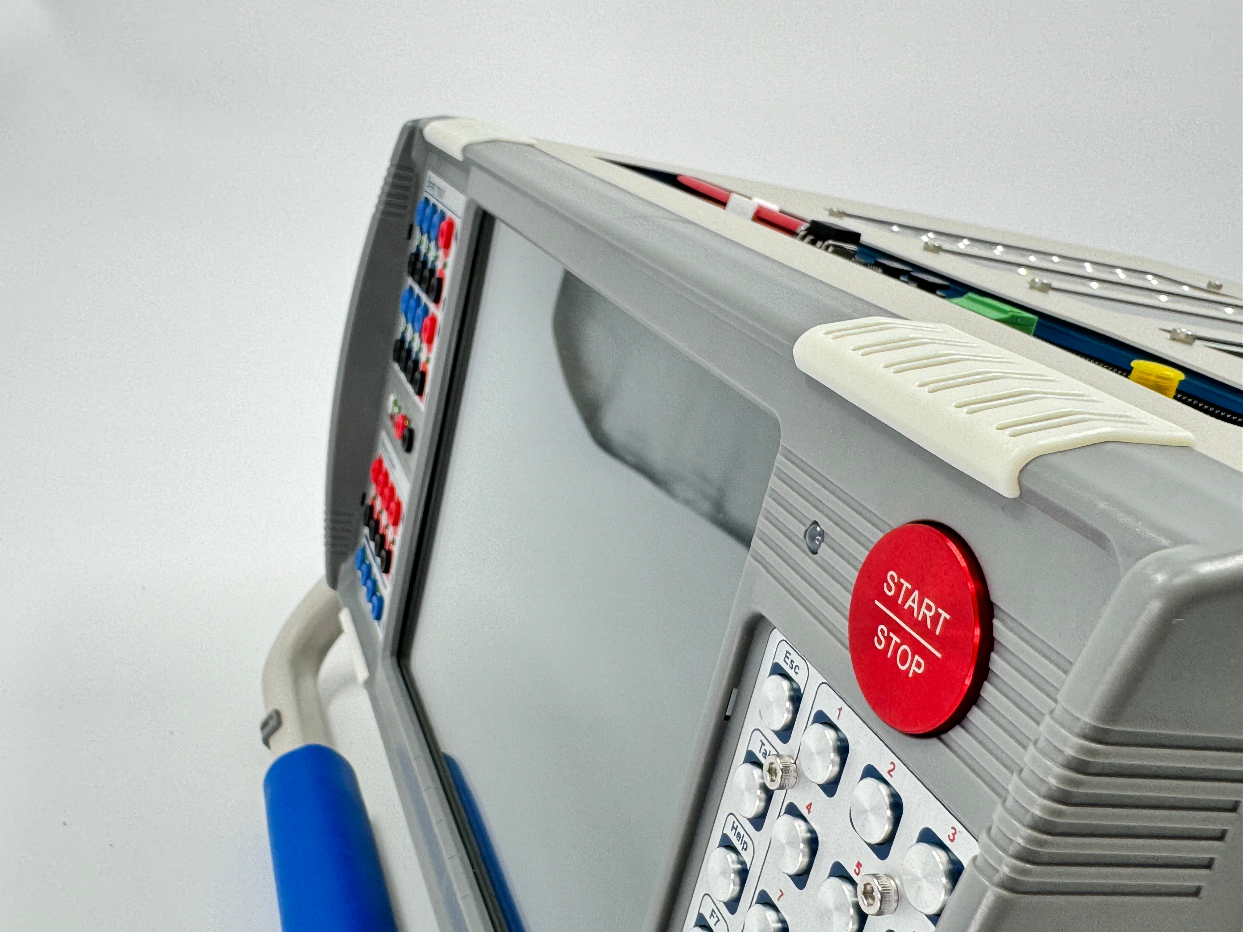 BQ:Digital-analog integrated relay protection test system